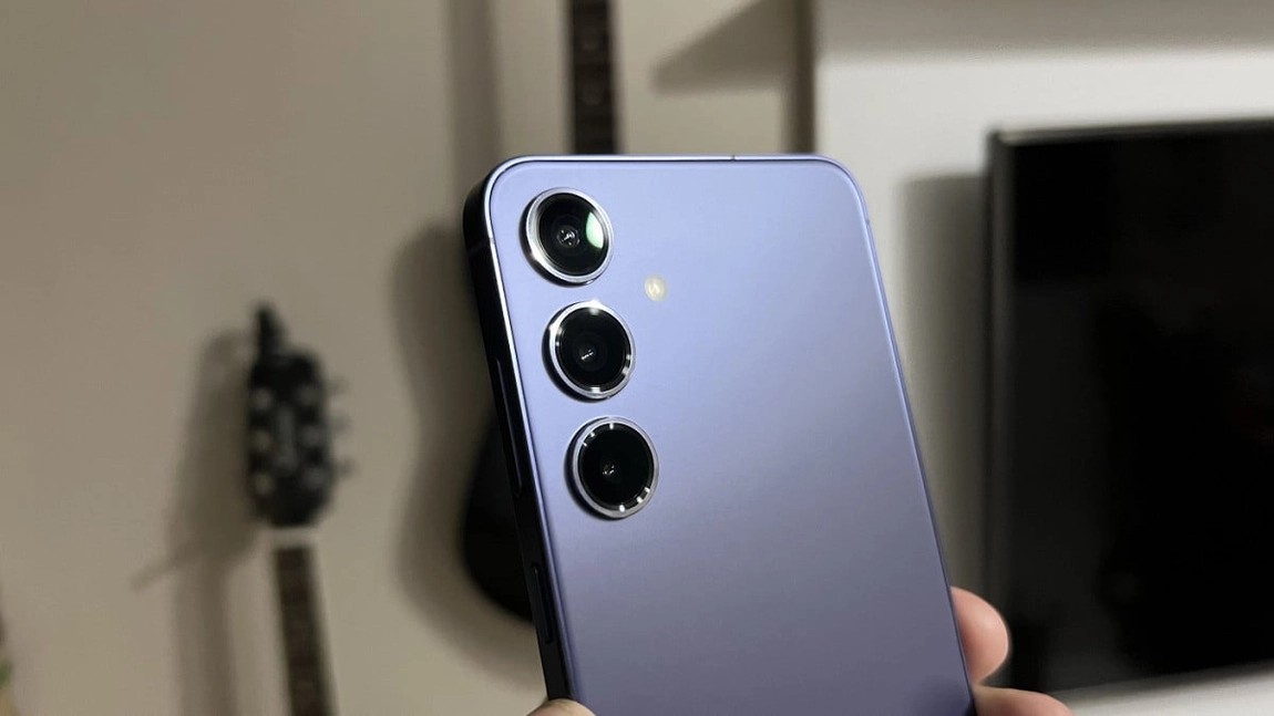 img of Galaxy S25 FE vs. Xiaomi 15 Pro: O Comparativo de Desempenho.