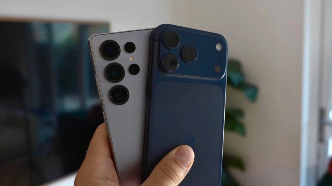 img of iPhone 17 vs. Galaxy S25: Quem Vence a Batalha dos Titãs Tech em 2025?