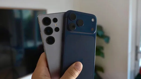 img of iPhone 17 vs. Galaxy S25: Quem Vence a Batalha dos Titãs Tech em 2025?